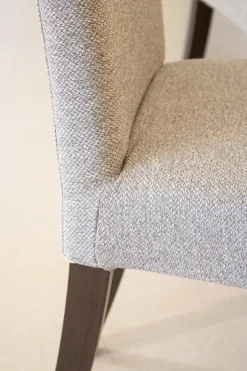 Sedia da cucina realizzata in tessuto Copenaghen di^Connubia Online