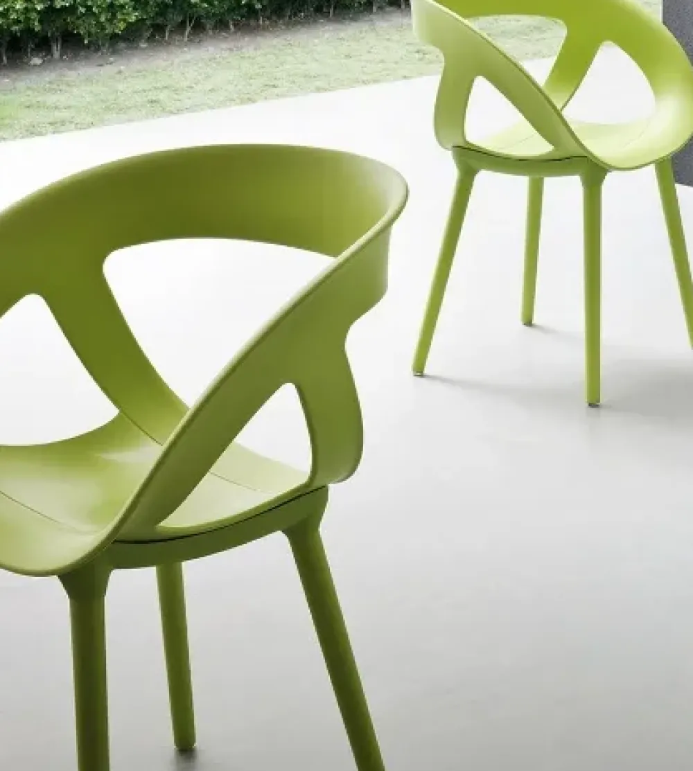 Sedia da soggiorno realizzata in plastica Moema bp di^Gaber