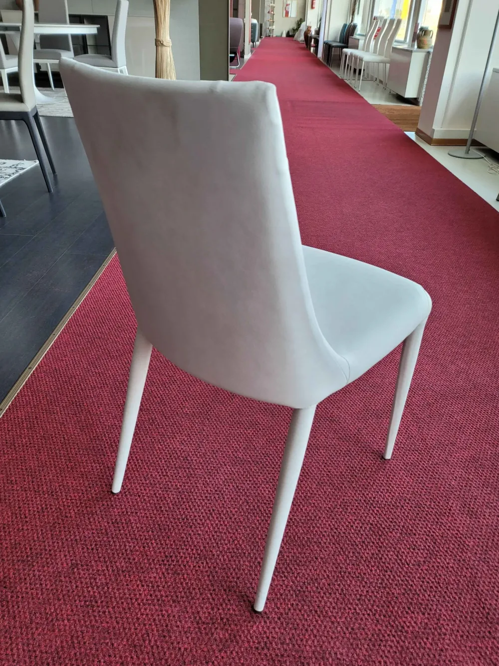 New Sedia di modello Aperol da soggiorno in offerta -72% Sedie