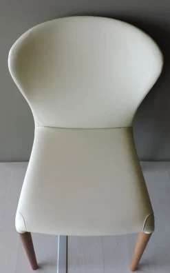 Porada Sedia di modello Astrid da soggiorno in offerta -40%- Sedie