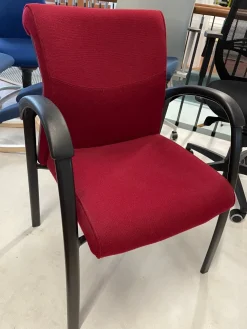 Sedia direzionale in altro Deko rosso bordo con forte sconto^Deas Best