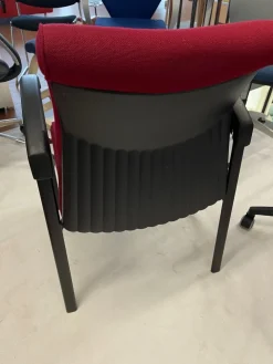 Sedia direzionale in altro Deko rosso bordo con forte sconto^Deas Best