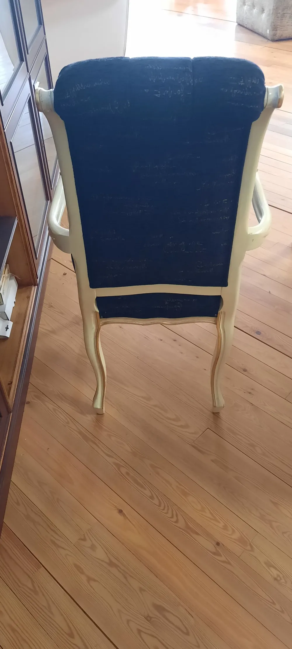 Clearance Sedia direzionale in legno Modello i solisti a marchio con forte sconto Arredo Ufficio