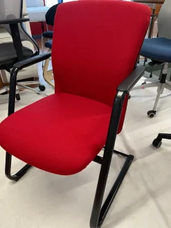 Dexo Sedia direzionale Kommis rosso in altro a prezzo Outlet- Arredo Ufficio