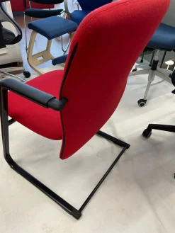 Dexo Sedia direzionale Kommis rosso in altro a prezzo Outlet- Arredo Ufficio