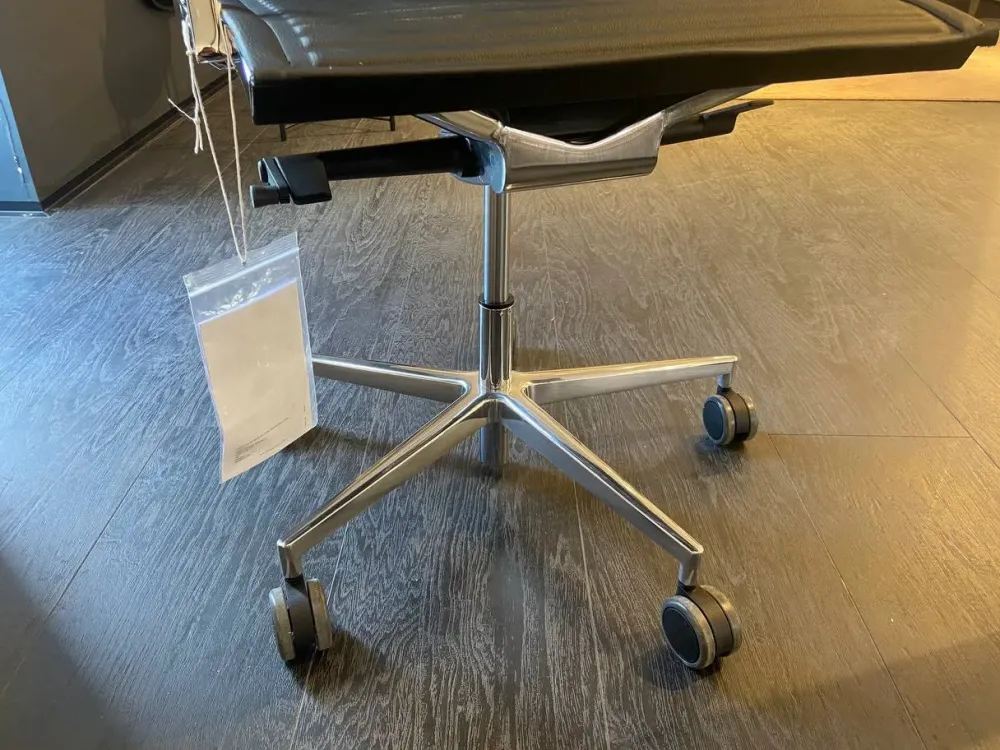 Sedia direzionale Nulite in Offerta Outlet^Collezione esclusiva Clearance