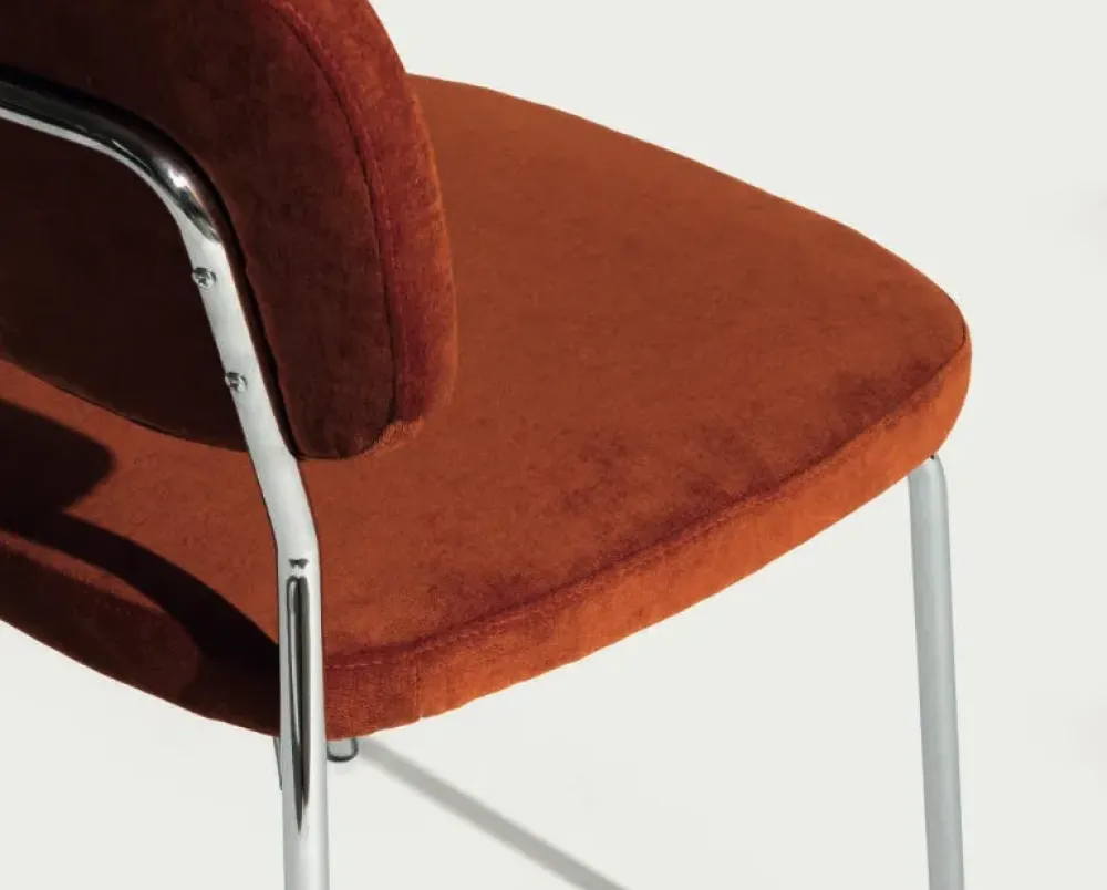 Sedia fissa Sedia in metallo con seduta e schienale imbottiti di in Offerta Outlet^Md work New