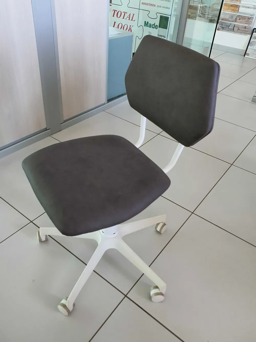 Outlet Sedia girevole Diletta di in Offerta Outlet Sedie