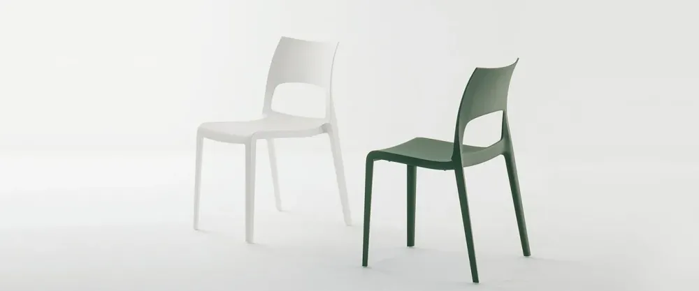 Bonaldo Sedia Idole , prezzo Outlet. Impilabile, comoda e moderna.- Sedie