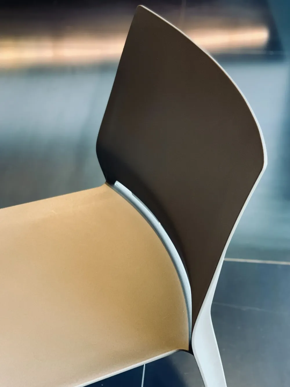 Sale Sedia impilabile 4 riga a prezzo scontato Sedie