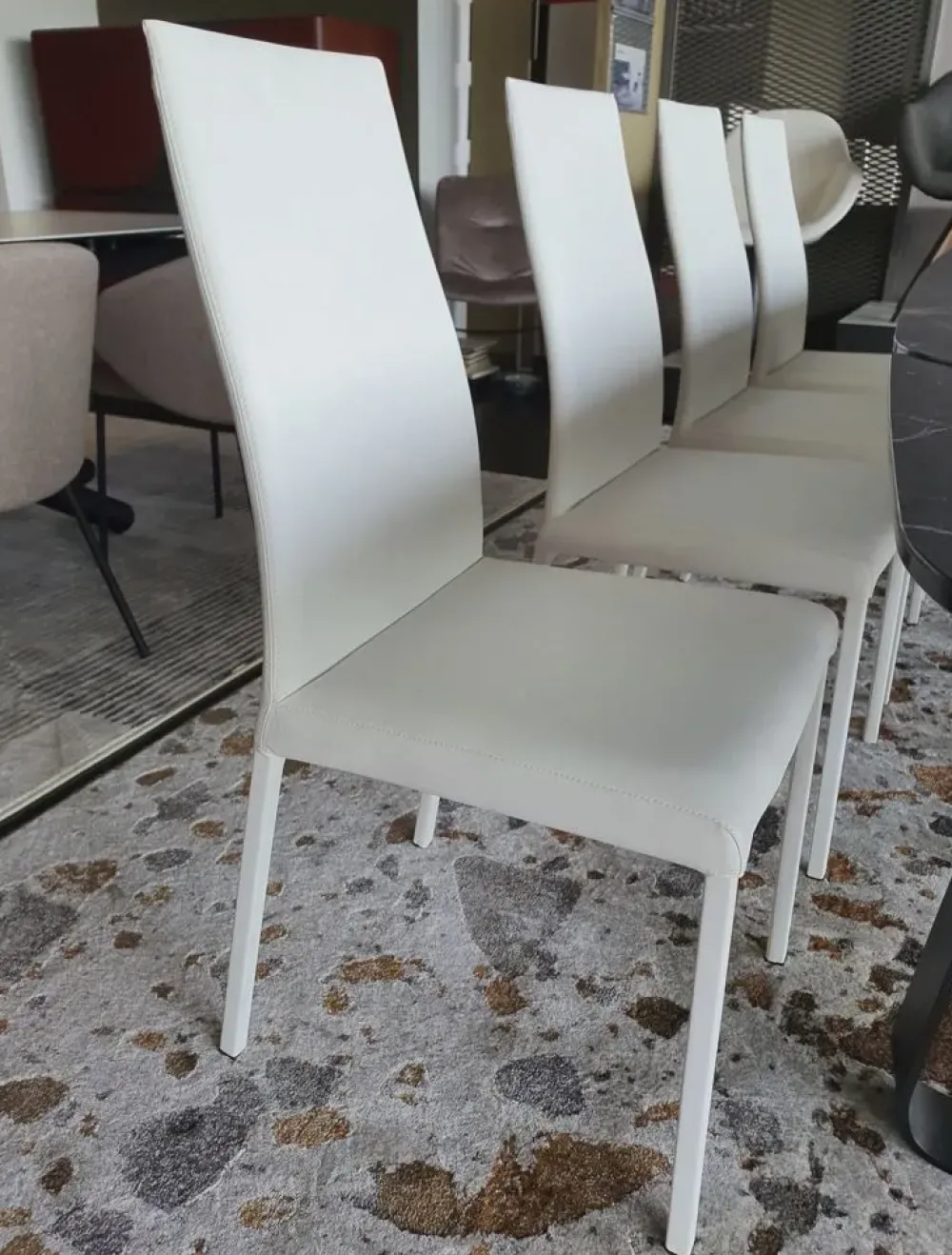 New Sedia in ecopelle con schienale alto Blitz scontata Sedie