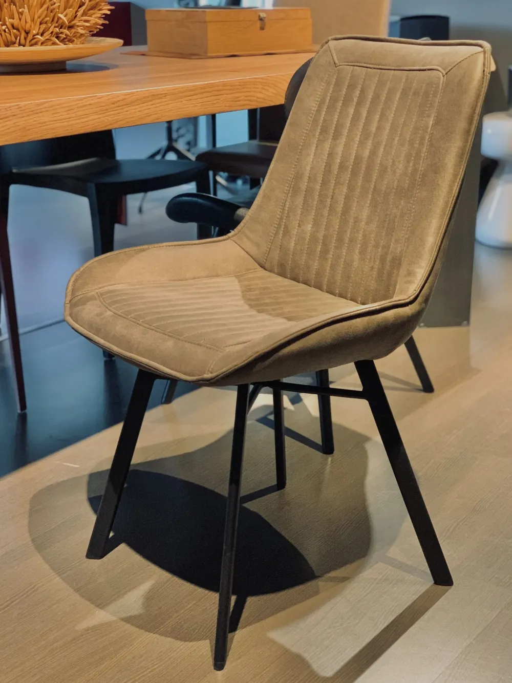 Online Sedia in ecopelle modello Sixty di Sedie