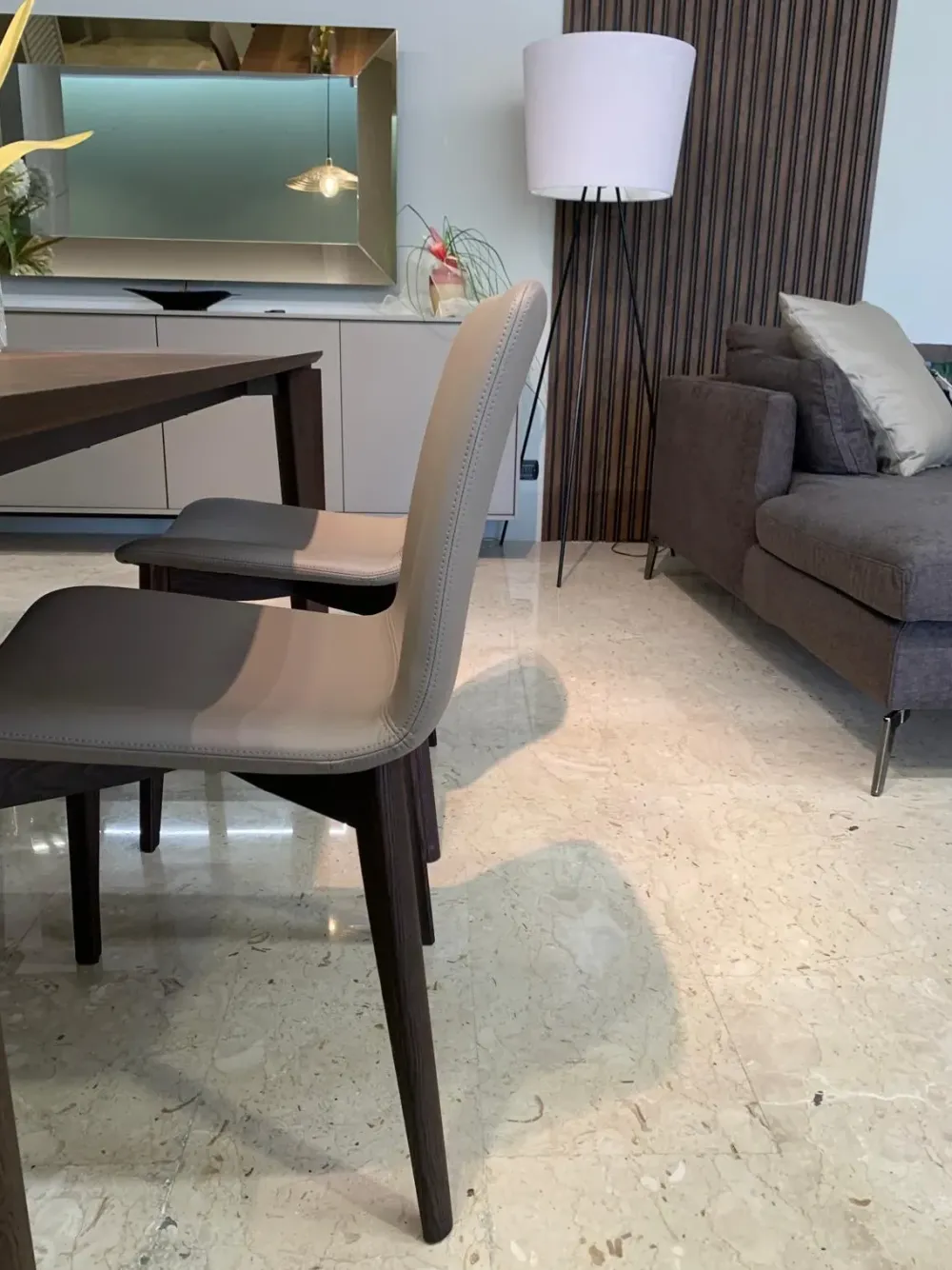 Sedia in ecopelle senza braccioli Charlotte scontata^Sangiacomo Online