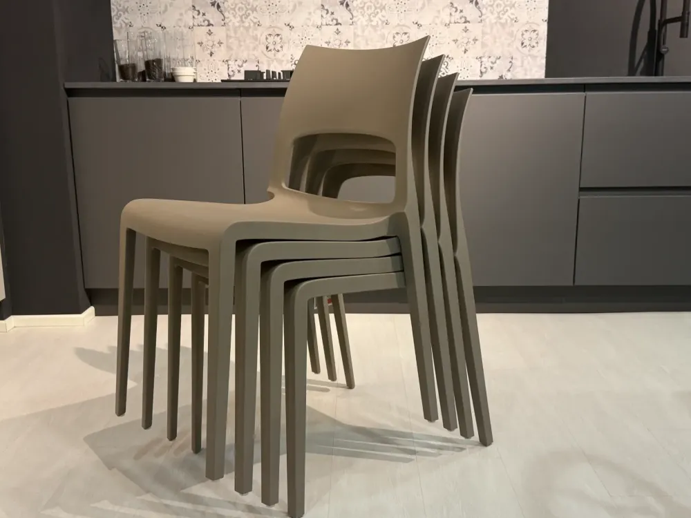 Sedia in plastica impilabile Set 4 sedie idole in offerta^Bonaldo Best