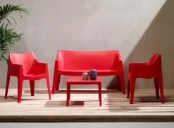 New Sedia in plastica modello Coccolona di Sedie