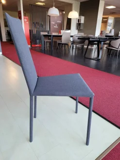 Sedia in tessuto con schienale medio Linea in offerta^Ozzio Outlet