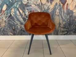 Sedia in tessuto modello Igloo di^Calligaris