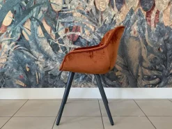 Sedia in tessuto modello Igloo di^Calligaris