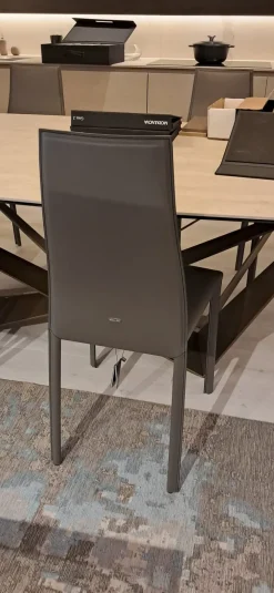 Sedia Kaori da soggiorno realizzata in cuoio scontata del 38%^Cattelan Italia New