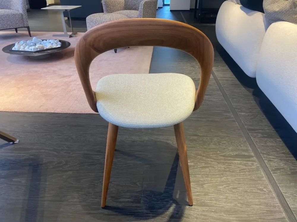 Hot Sedia modello Ester di : richiedi il prezzo Sedie