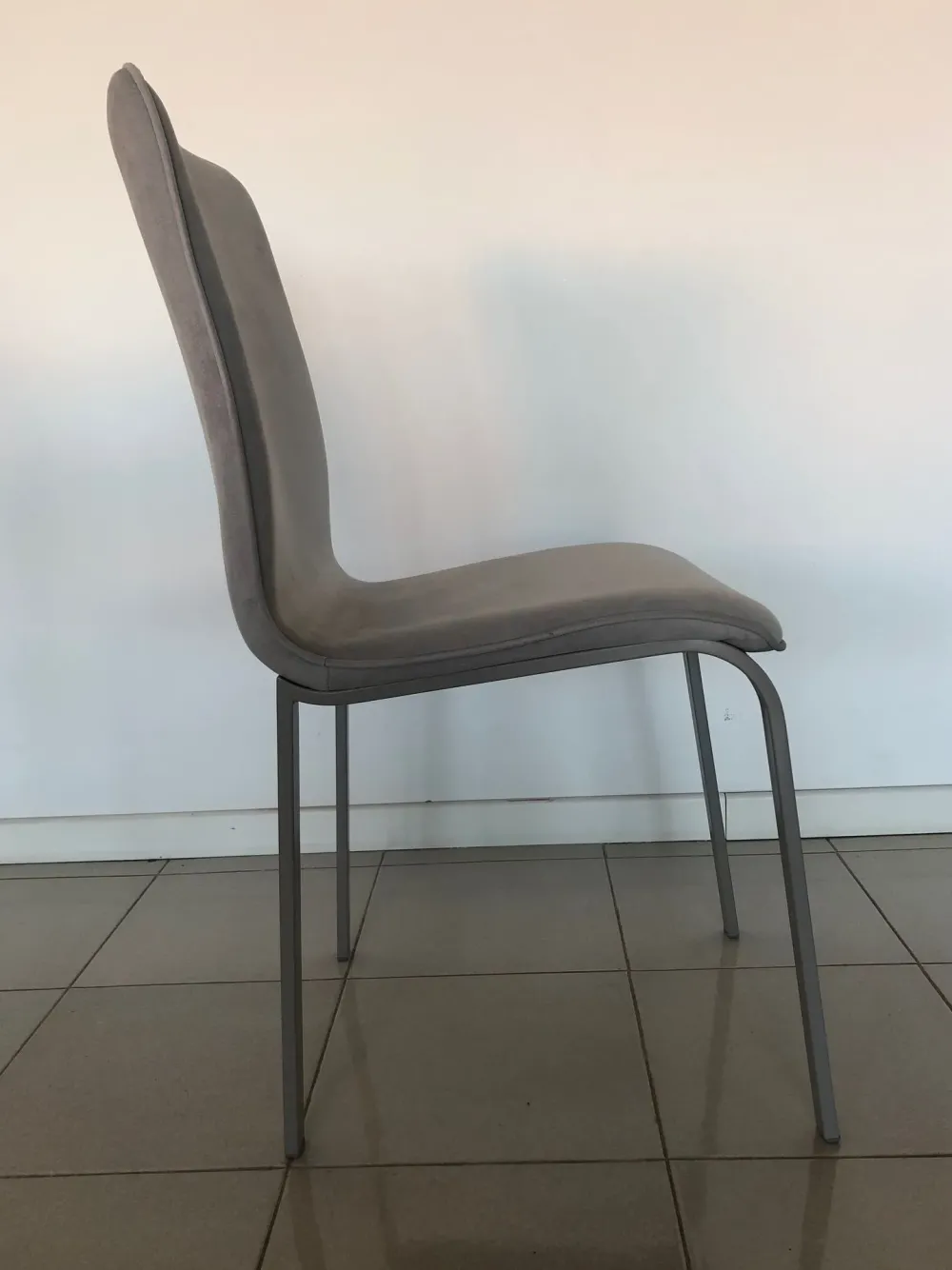 New Sedia modello Glamour new di : richiedi il prezzo riservato Sedie