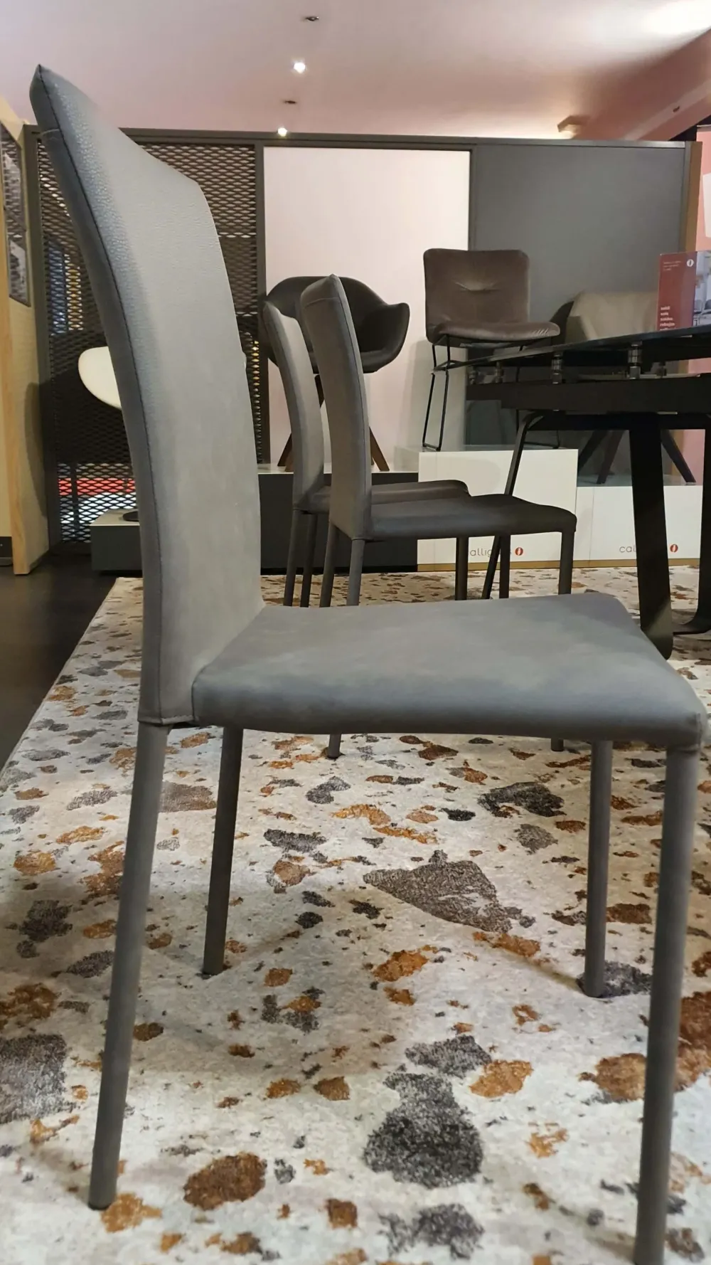 Sedia modello Premiere nabuk da soggiorno di -69% Sedie