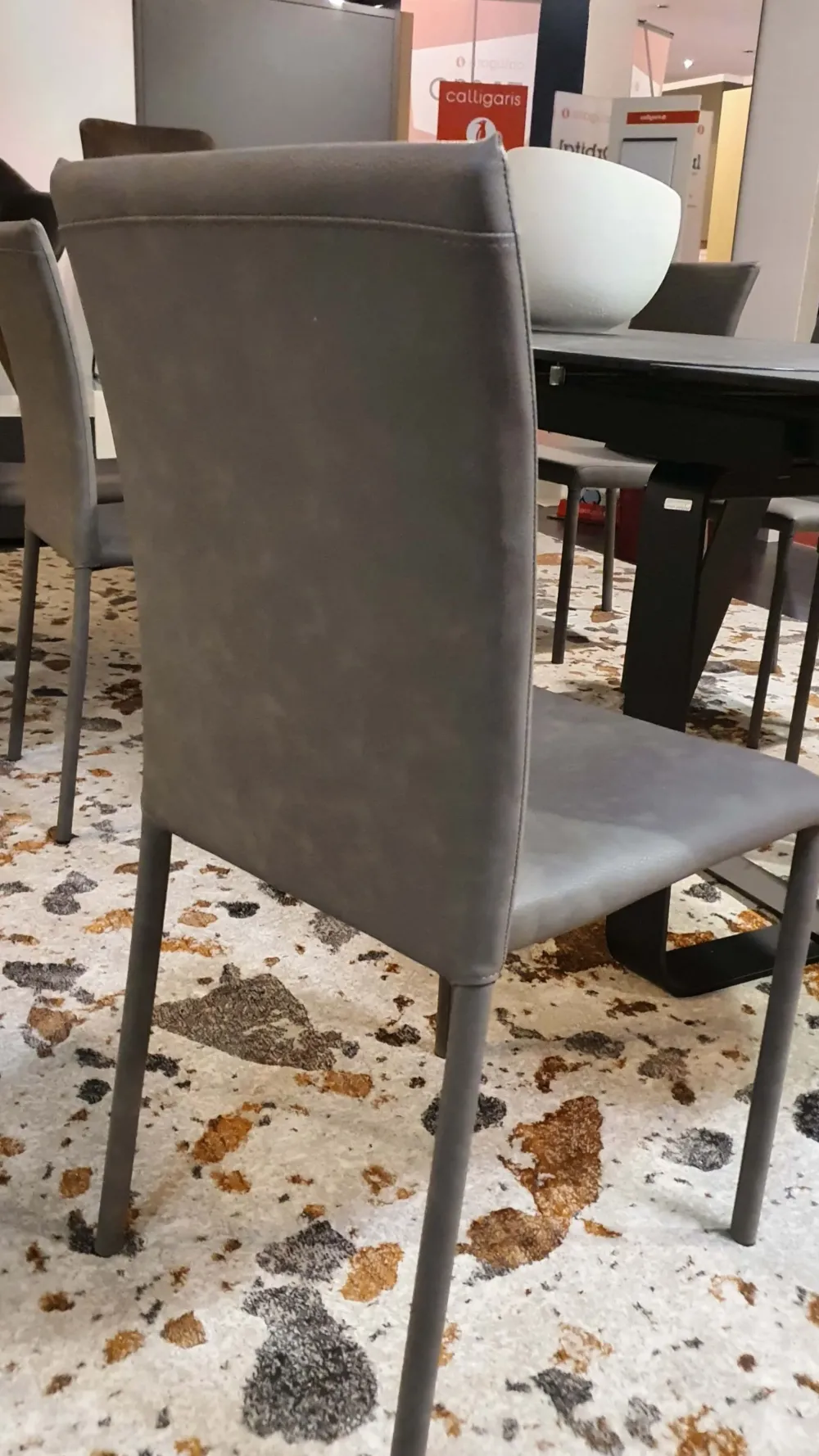 Sedia modello Premiere nabuk da soggiorno di -69% Sedie