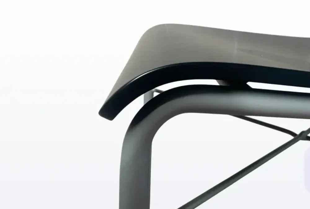 Bonaldo Sedia modello Sedia elisa seduta legno nero a marchio scontata del 60%- Sedie