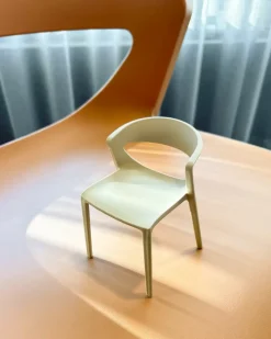 Sedia modello Sedia kikka caramello  a marchio scontata del 16%^Kastel New