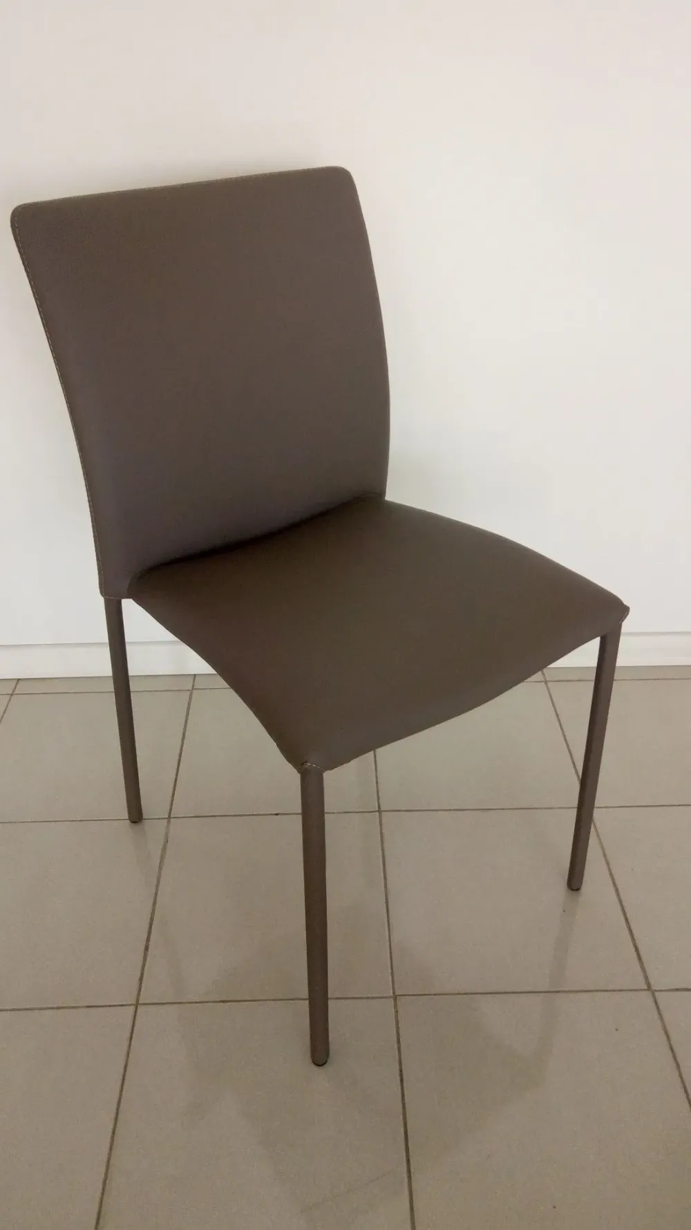 Outlet Sedia modello Simba a marchio scontata del 51% Sedie