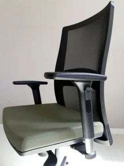 New Sedia operativa in ecopelle Hello rete + 2 sedie visitatore con forte sconto Arredo Ufficio