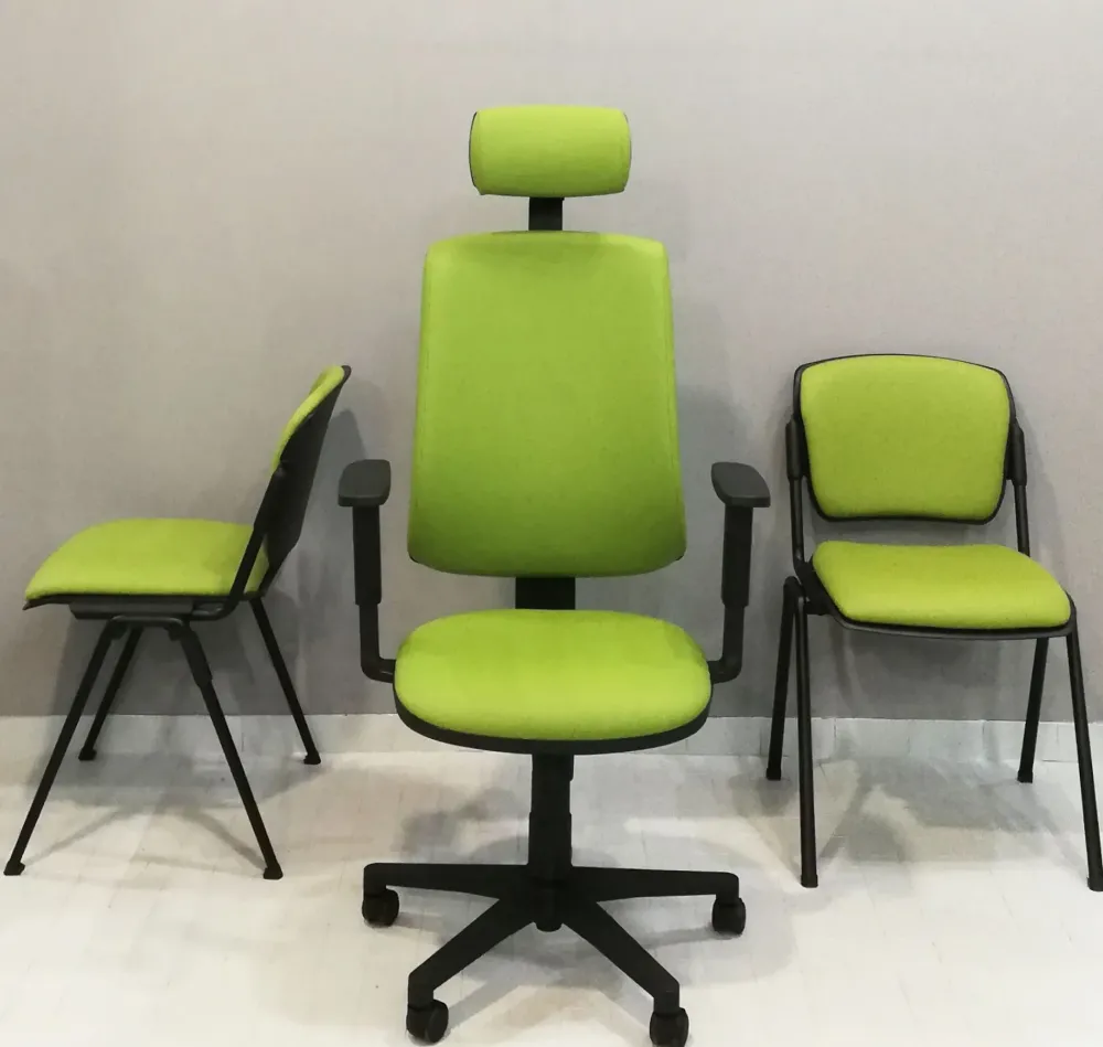 Sale Sedia operativa Mask schienale alto + 2 sedie attesa in ecopelle a prezzo Outlet Arredo Ufficio