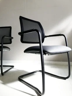 Las Mobili Sedia operativa modello Direzionale trama + 2 sedie slitta in OFFERTA OUTLET- Arredo Ufficio