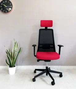 Las Mobili Sedia operativa modello Rassegna rete con poggiatesta in altro ad un prezzo davvero conveniente- Arredo Ufficio