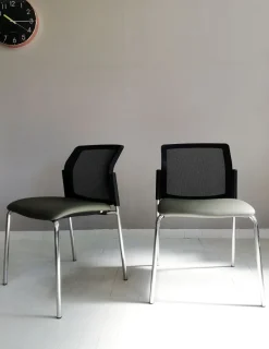 Sedia operativa modello Sistema rete + 2 sedie in ecopelle ad un prezzo speciale^Las Mobili Hot