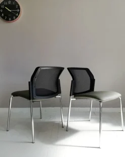 Sedia operativa modello Sistema rete + 2 sedie in ecopelle ad un prezzo speciale^Las Mobili Hot