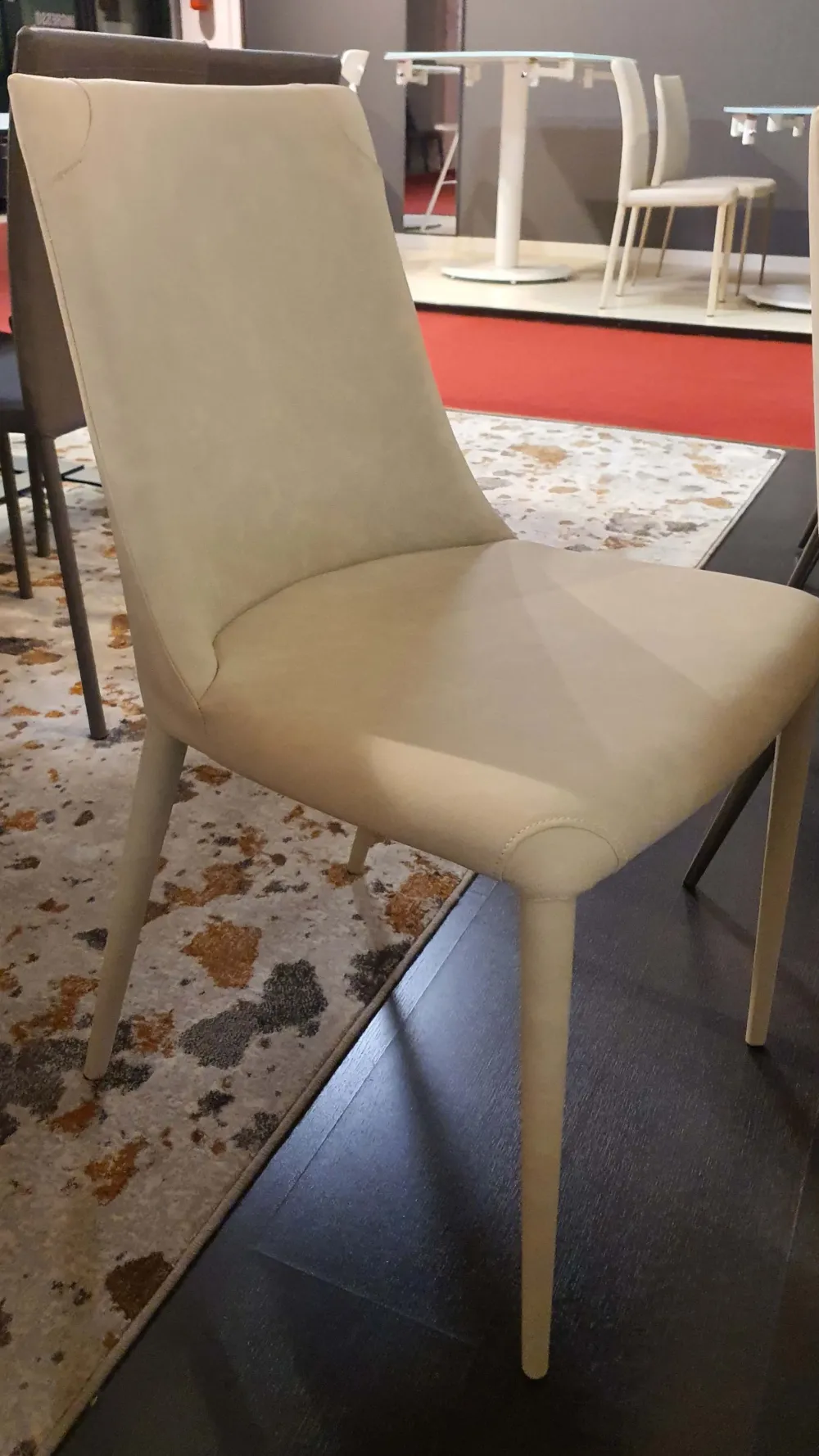 New Sedia senza braccioli Aperol crema caffè di a prezzo scontato Sedie