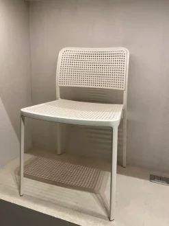 Kartell Sedia senza braccioli Audrey  bianca a prezzo Outlet- Sedie