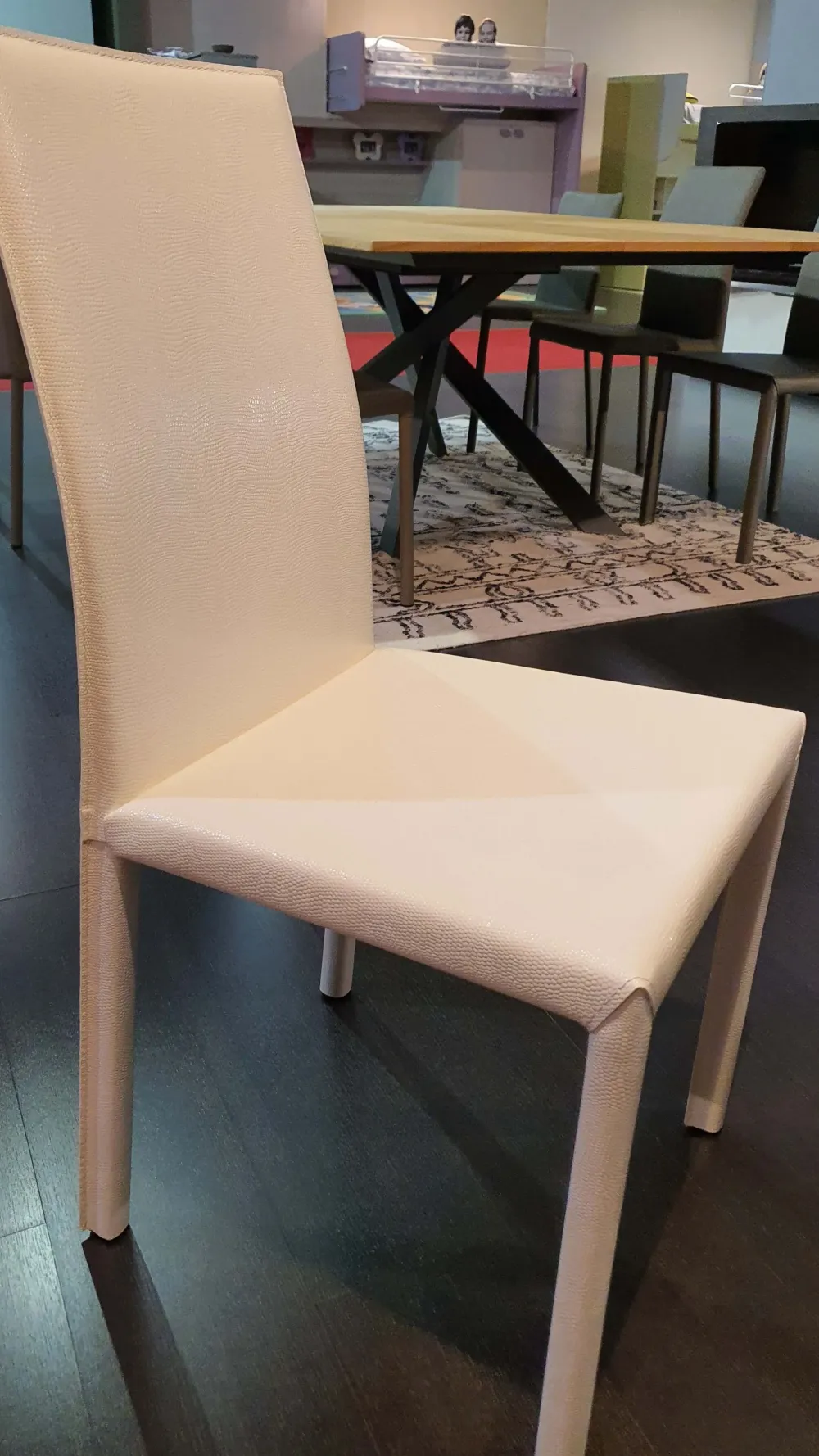 Sedia senza braccioli Inn snake di a prezzo scontato^Ozzio Outlet