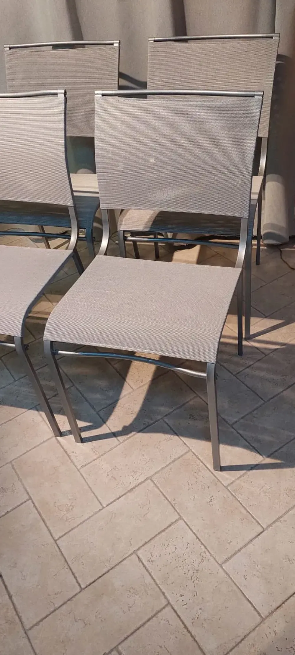 New Sedia Tea di : scopri il prezzo Sedie