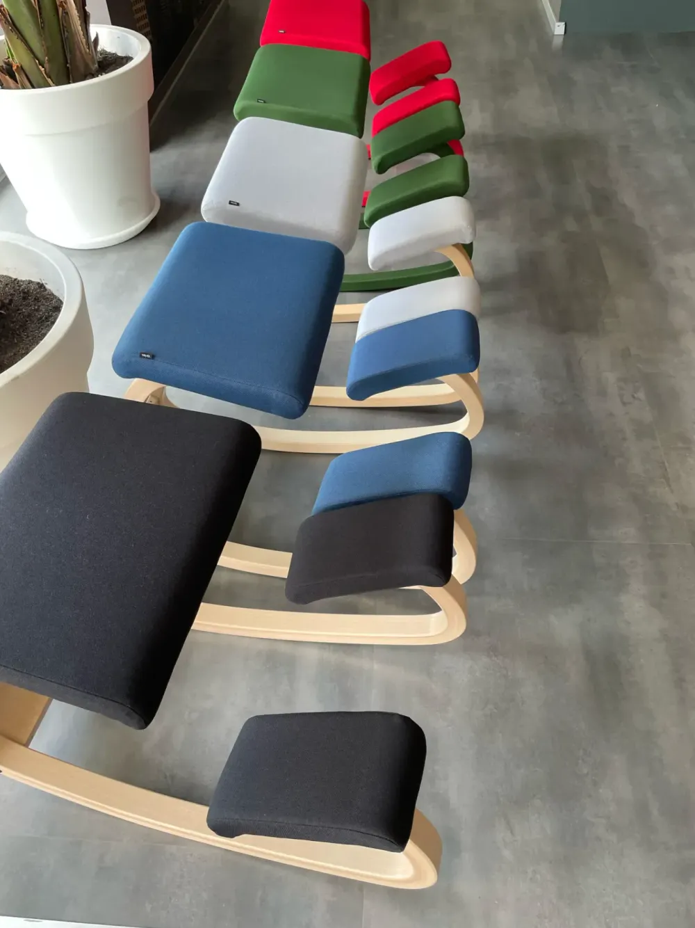 Variér SEDIA Sedia varier a PREZZO OUTLET- Sedie