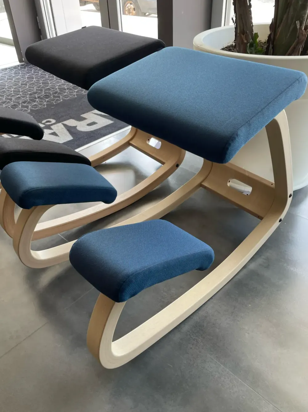 Variér SEDIA Sedia varier a PREZZO OUTLET- Sedie