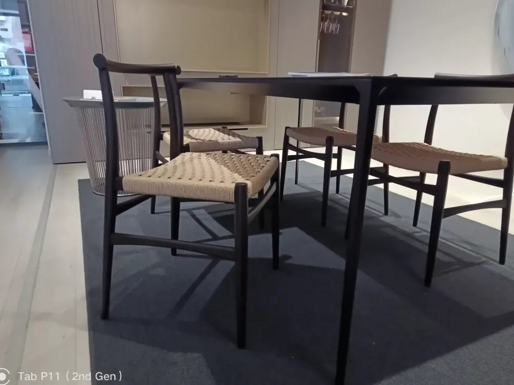 Sedia Wabi da soggiorno realizzata in legno scontata del 33%^Rimadesio Hot