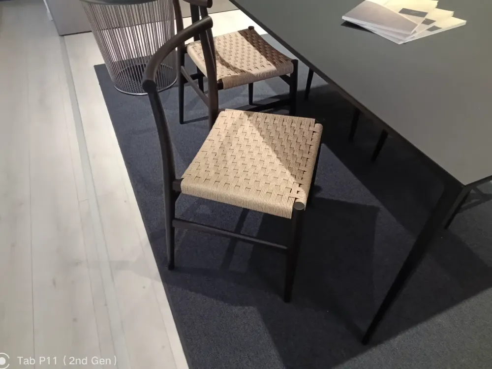 Sedia Wabi da soggiorno realizzata in legno scontata del 33%^Rimadesio Hot