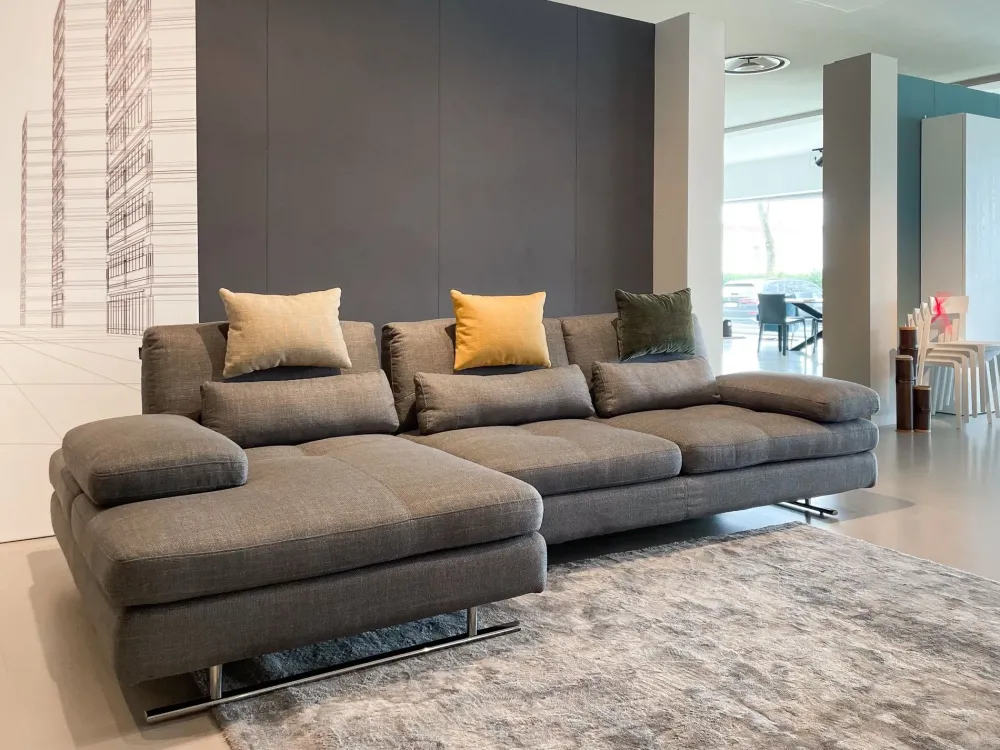 Nicoletti Home Serena tessuto in poliuretano a prezzo scontato- Divani