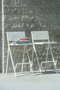 Sale Sgabello con 4 gambe Mia a prezzi convenienti Sgabelli