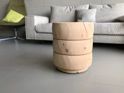 Riva 1920 Sgabello con base centrale Tri in offerta- Sgabelli