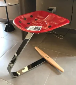 Hot Sgabello da soggiorno mezzadro rosso in Offerta Outlet Sgabelli