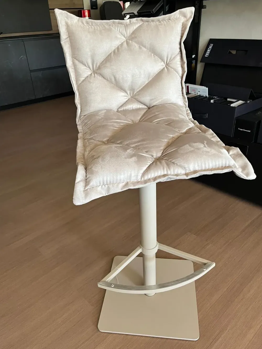 Online Sgabello Digione a prezzo scontato approfittane ora! Sgabelli