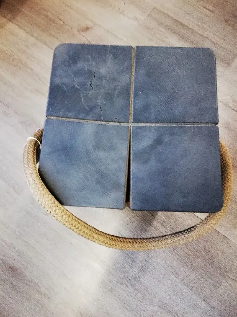 Clearance Sgabello impilabile Hug grigio a prezzo scontato Sgabelli